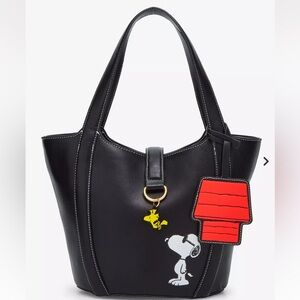 Peanuts Snoopy & Woodstock Sunglasses Pebble Textured
Purse - BoxLunch Exclusive